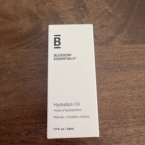 BNIB Blossom Essentials Hydration Oil - Marula + Golden Jojoba